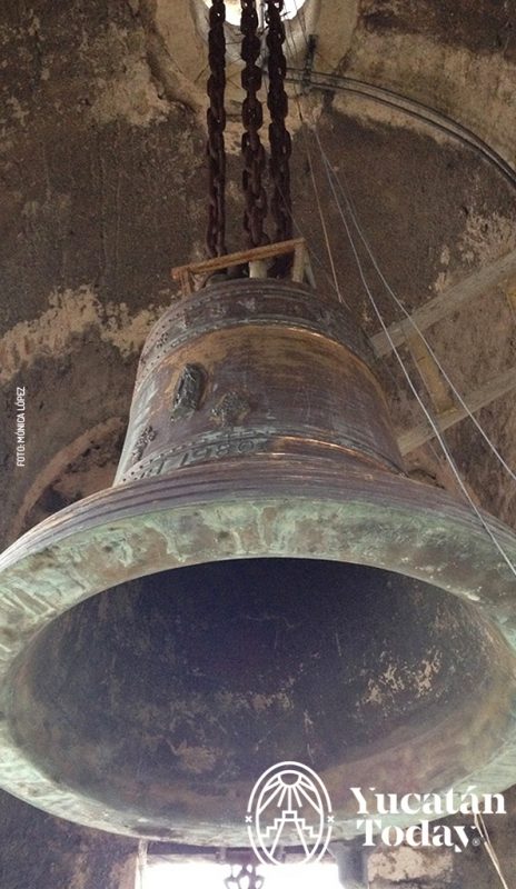 Merida-catedral-campana-464x800-2