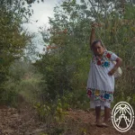 Mujer-Tercno-Monte-y-Bolsa-by-Valentina-Alvarez-1