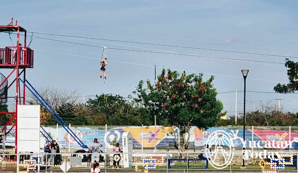 Parque-Extremo-tiroleza-by-Cassie-Pearse (1)