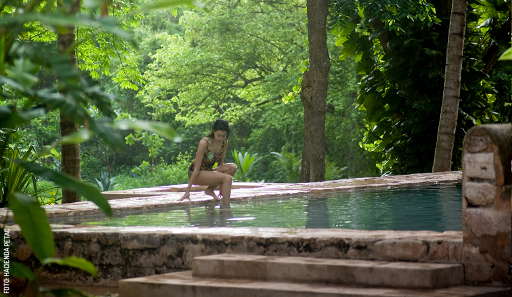 Pool-piscina-nature-naturaleza-girl-by-Hacienda-Petac-Dec-07-2023-05-44-01-6681-AM