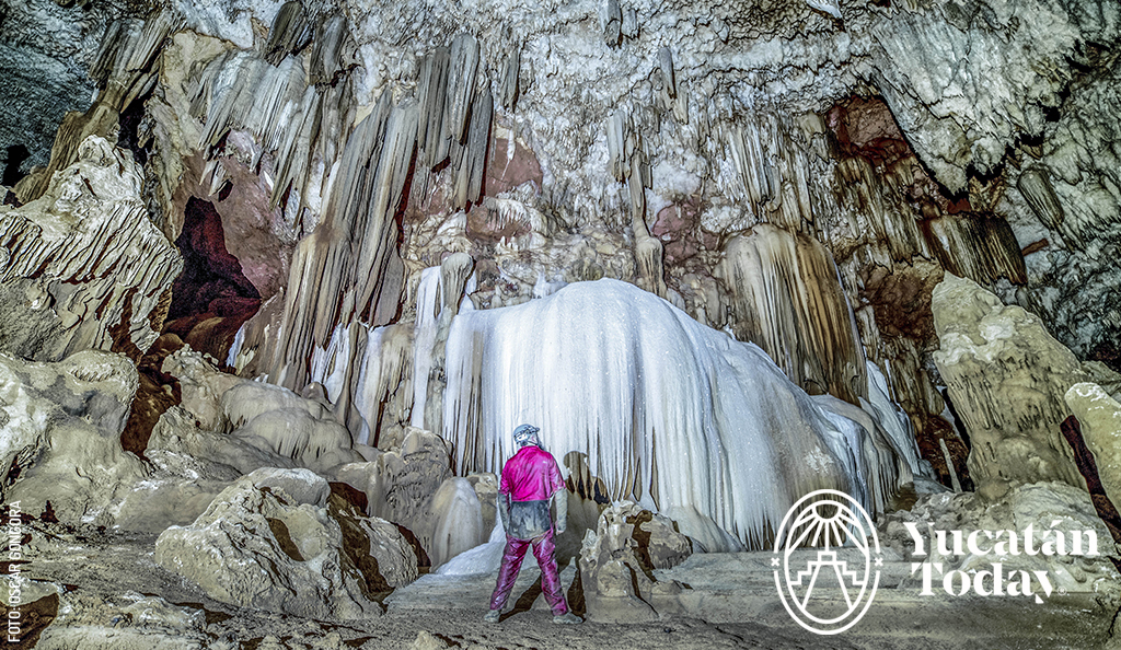 Tekax-Gruta-Chocante-Persona-by-Oscar-Gongora