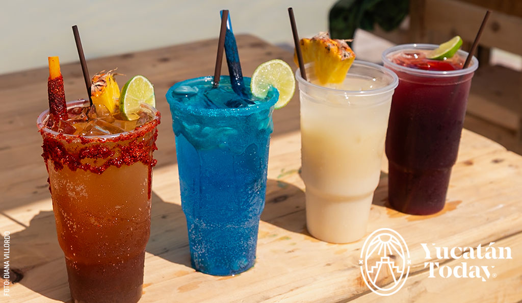 Isla-Pelicanos-en-Chuburna-Puerto-bebidas-michelada-horchata-jamaica-by-Diana-Villordo