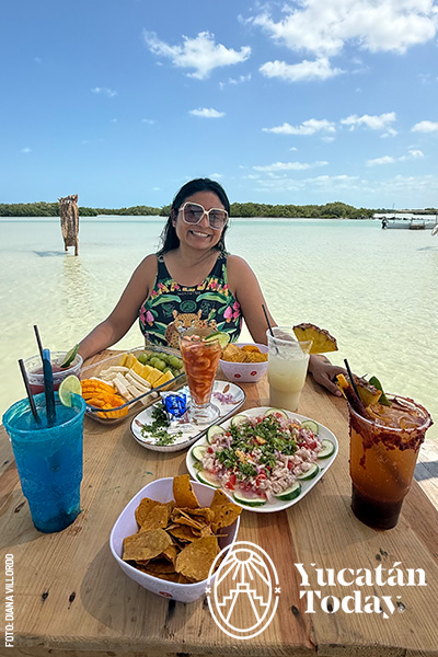 Isla-Pelicanos-en-Chuburna-Puerto-ceviche-comida-by-Diana-Villordo