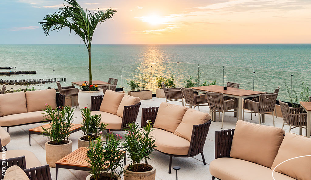 Molusk-restaurante-en-Chelem-terraza by-FB-Molusk