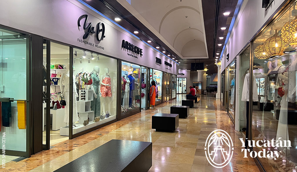 Plaza-Americana-Shopping-Mall-Compras-en-Merida-2-by-Sharon-Cetina