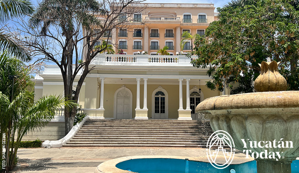 Plaza-Americana-Shopping-Mall-Compras-en-Merida-Fiesta-Americana-by-Sharon-Cetina