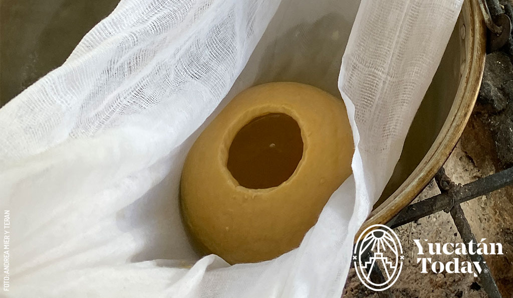 Queso-Relleno-proceso-en-Yaxche-by-Andrea-Mier-y-Teran-for-Yucatan-Today