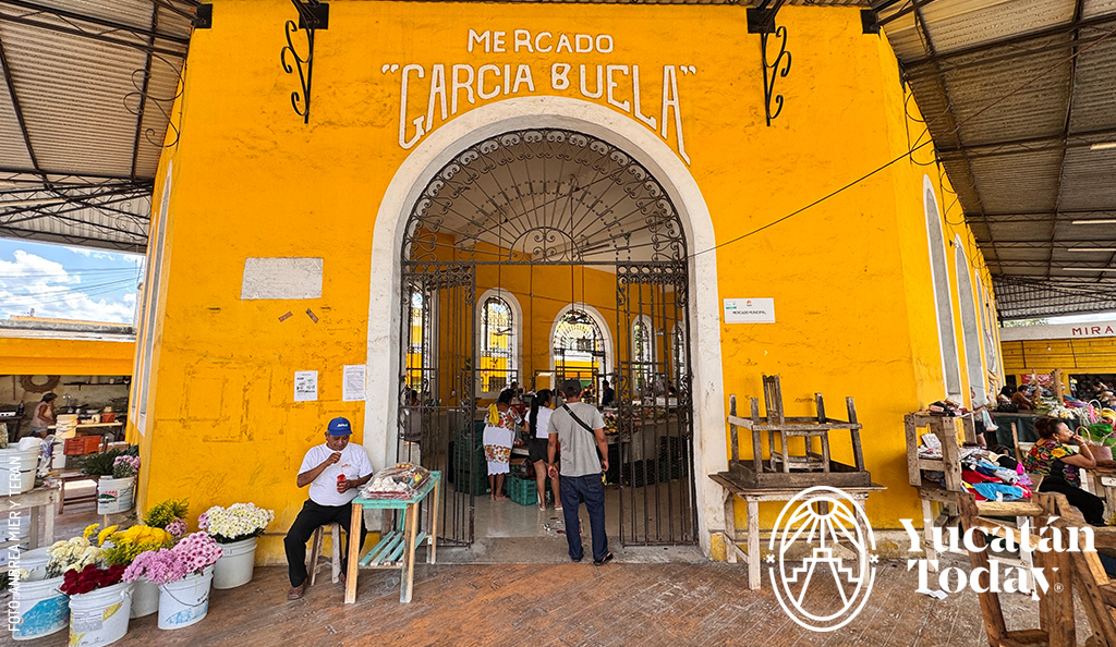 Tecoh-Mercado-Garcia-Buelo-by-Andrea-Mier-y-Teran