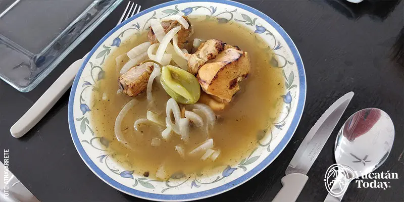 Cocina-Yucateca-Escabeche-by-atnavarrete