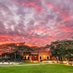hacienda-santa-cruz-exterior-atardecer (1)