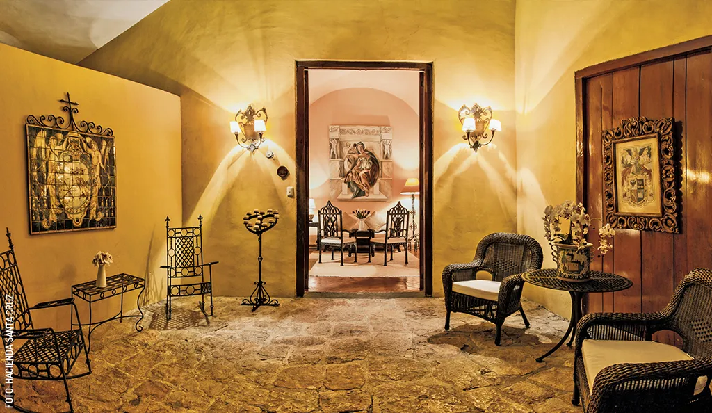 hacienda-santa-cruz-interior